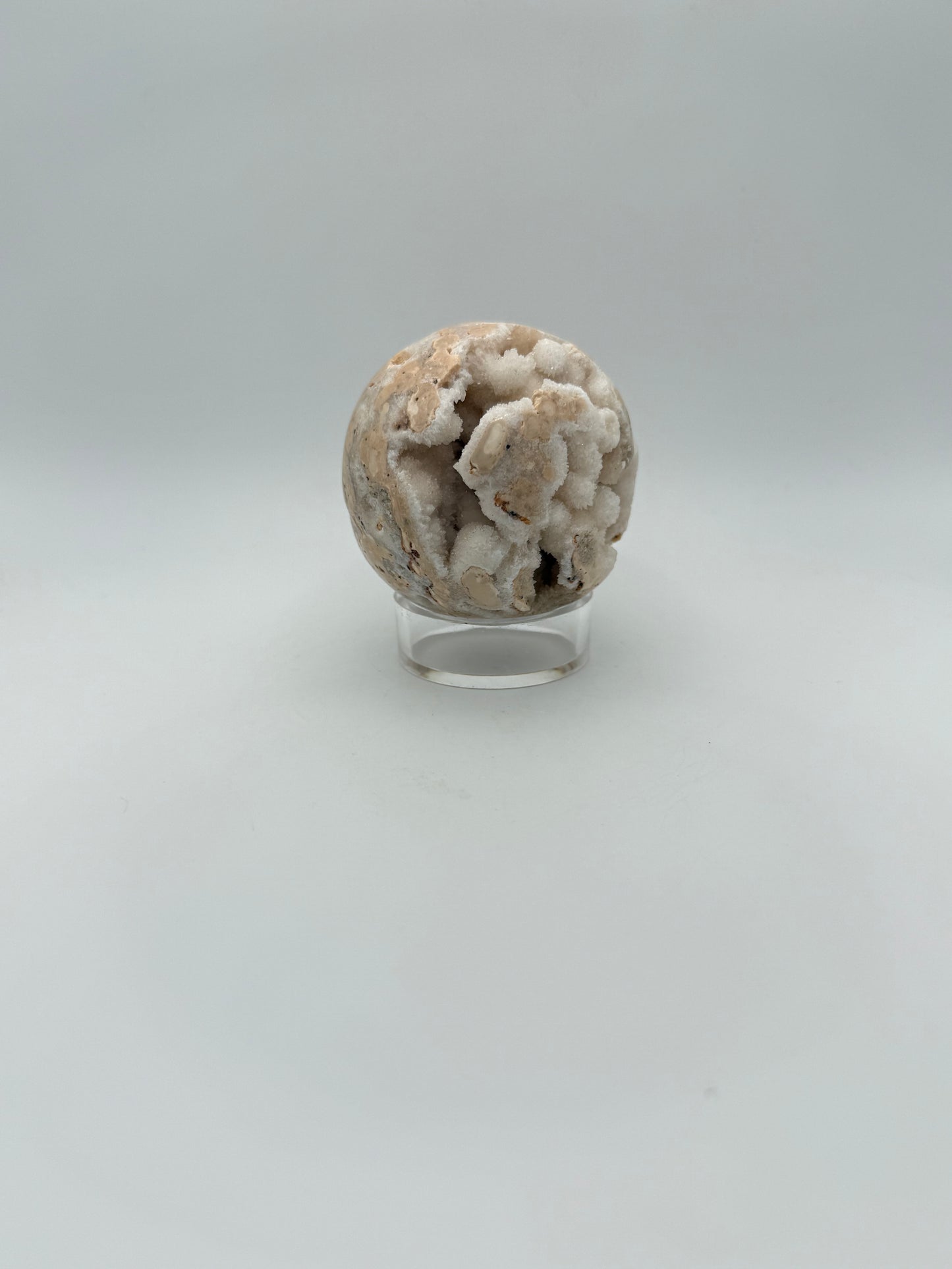 Sphere shaped calcite crystal with Druze.