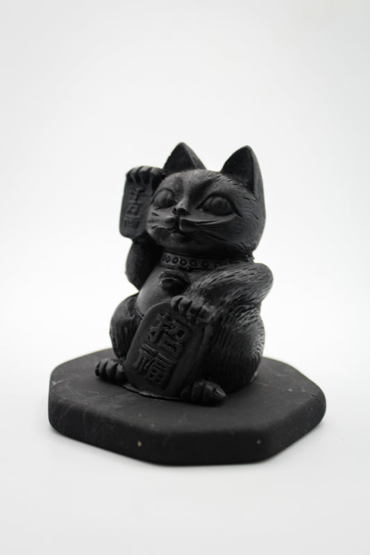 Shungite Maneki Neko Figurine