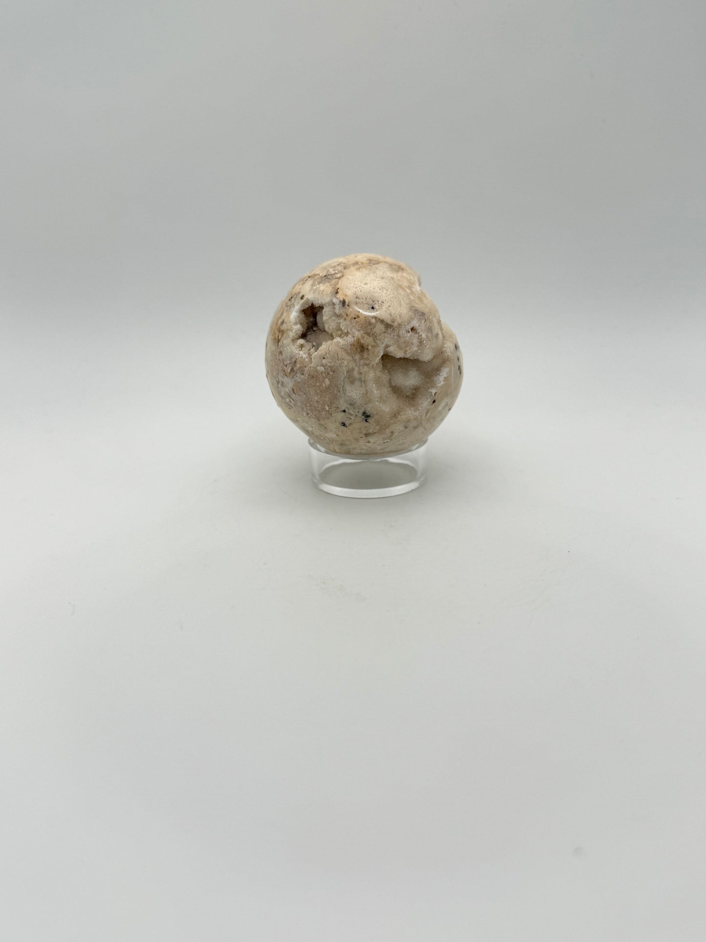 Sphere shaped calcite crystal with Druze.