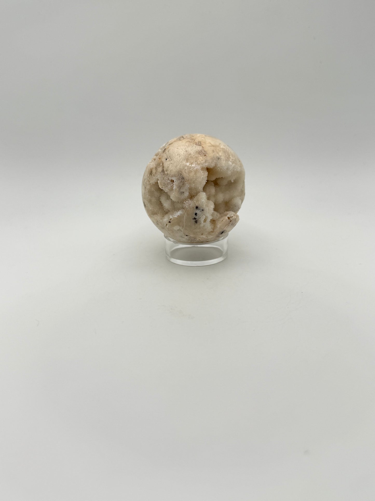 Sphere shaped calcite crystal with Druze.