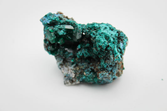 Raw dioptase specimen