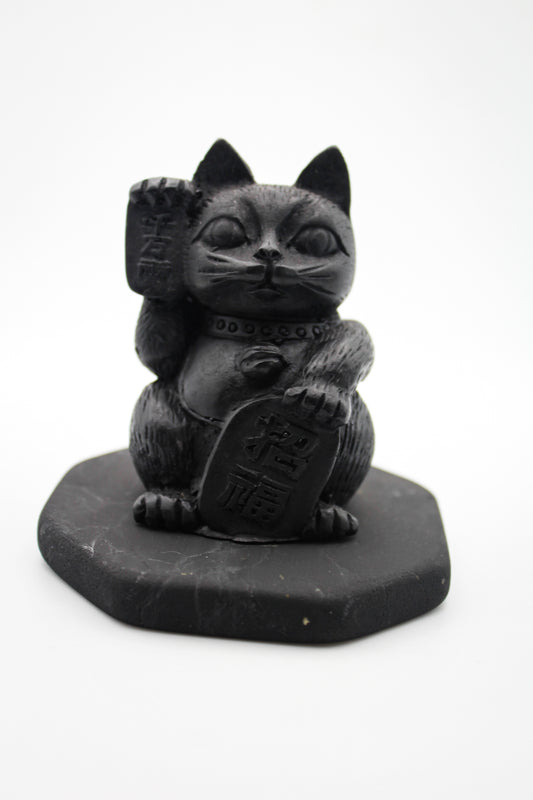 Shungite Maneki Neko Figurine