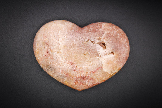Polished pink amethyst heart.