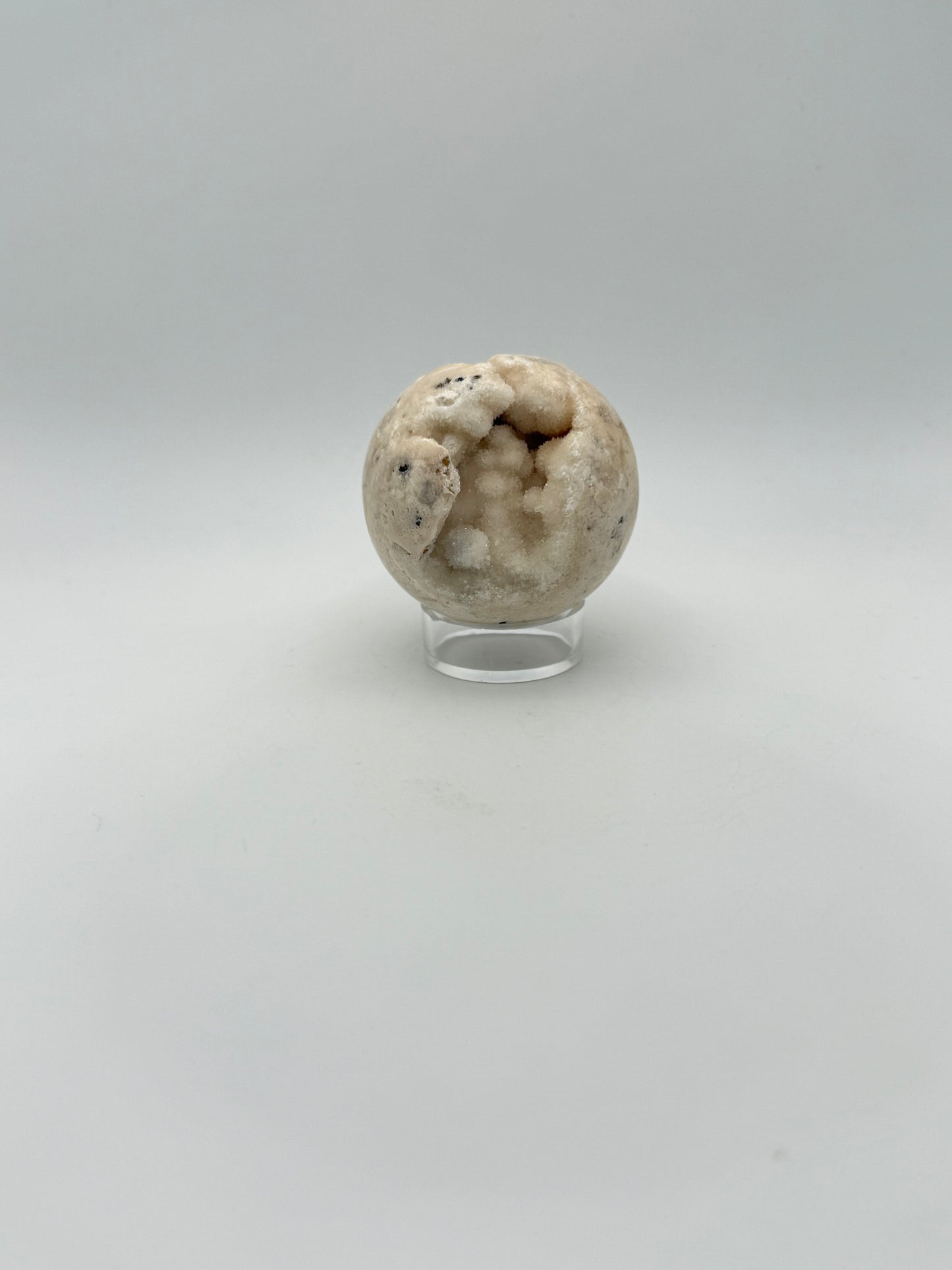 Sphere shaped calcite crystal with Druze.