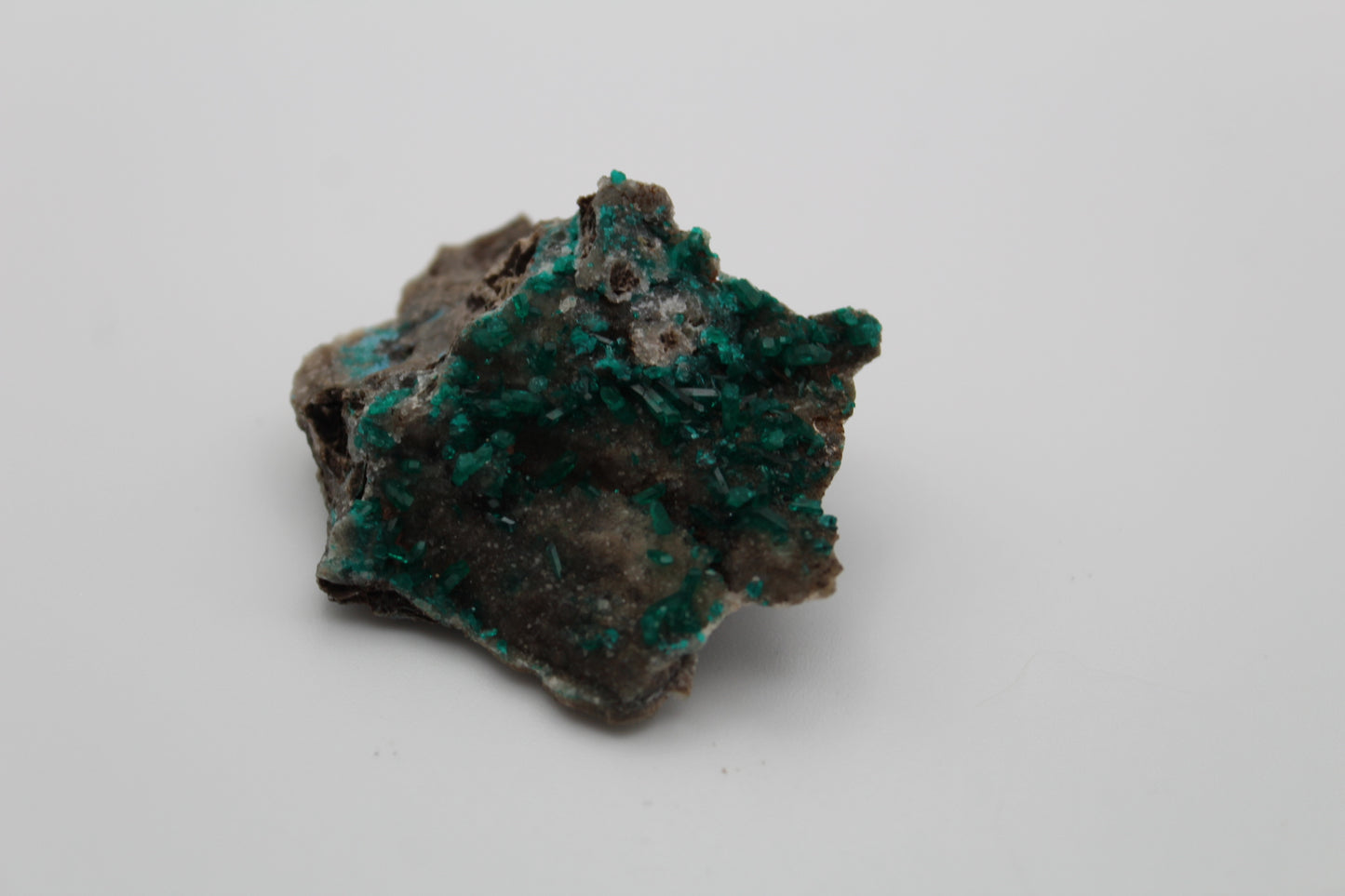 Raw dioptase specimen