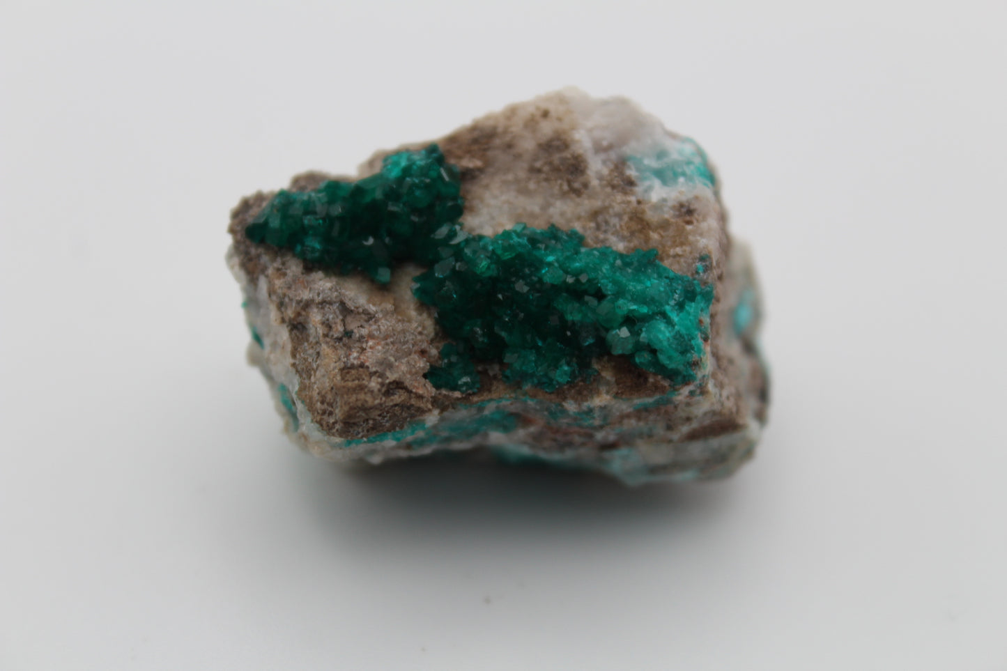 Raw dioptase specimen