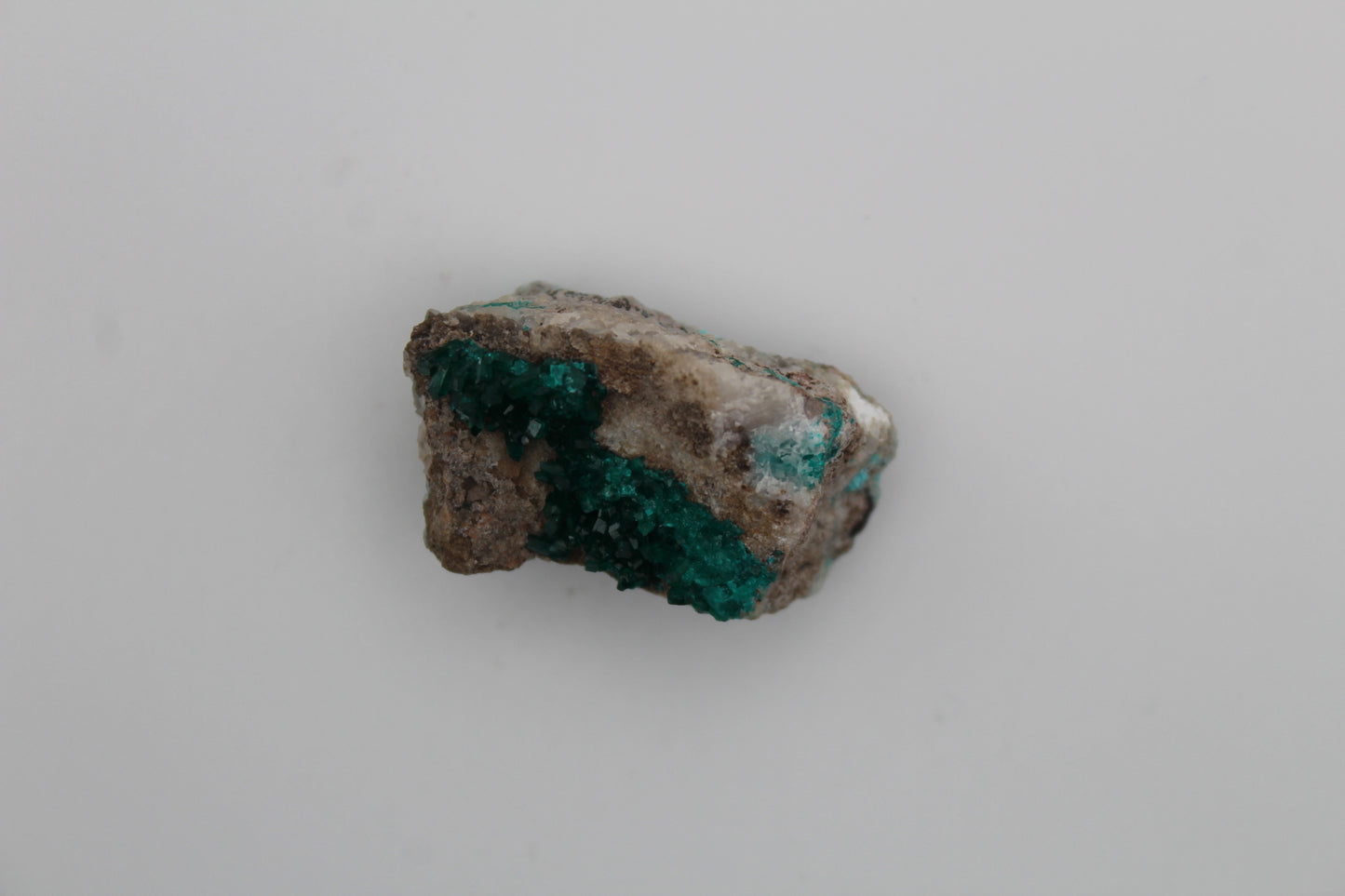 Raw dioptase specimen