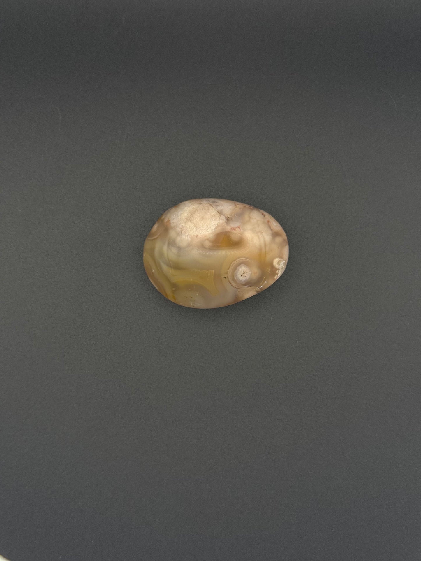 Flower agate polished crystal palm stone.