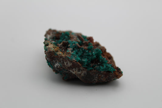 Raw dioptase specimen