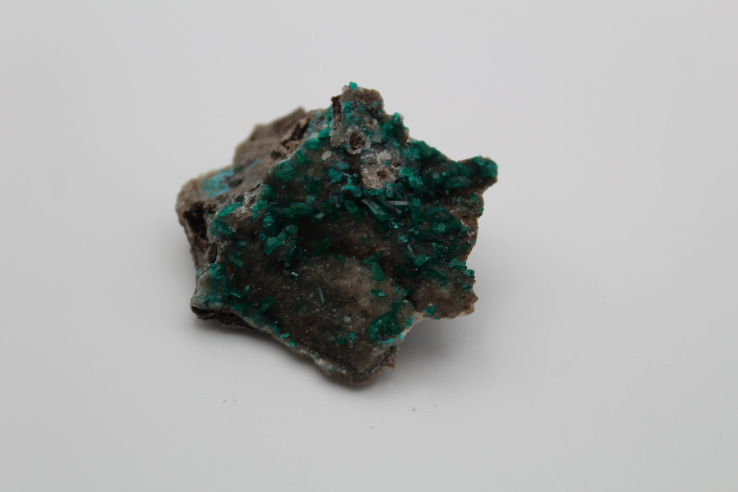 Raw dioptase specimen