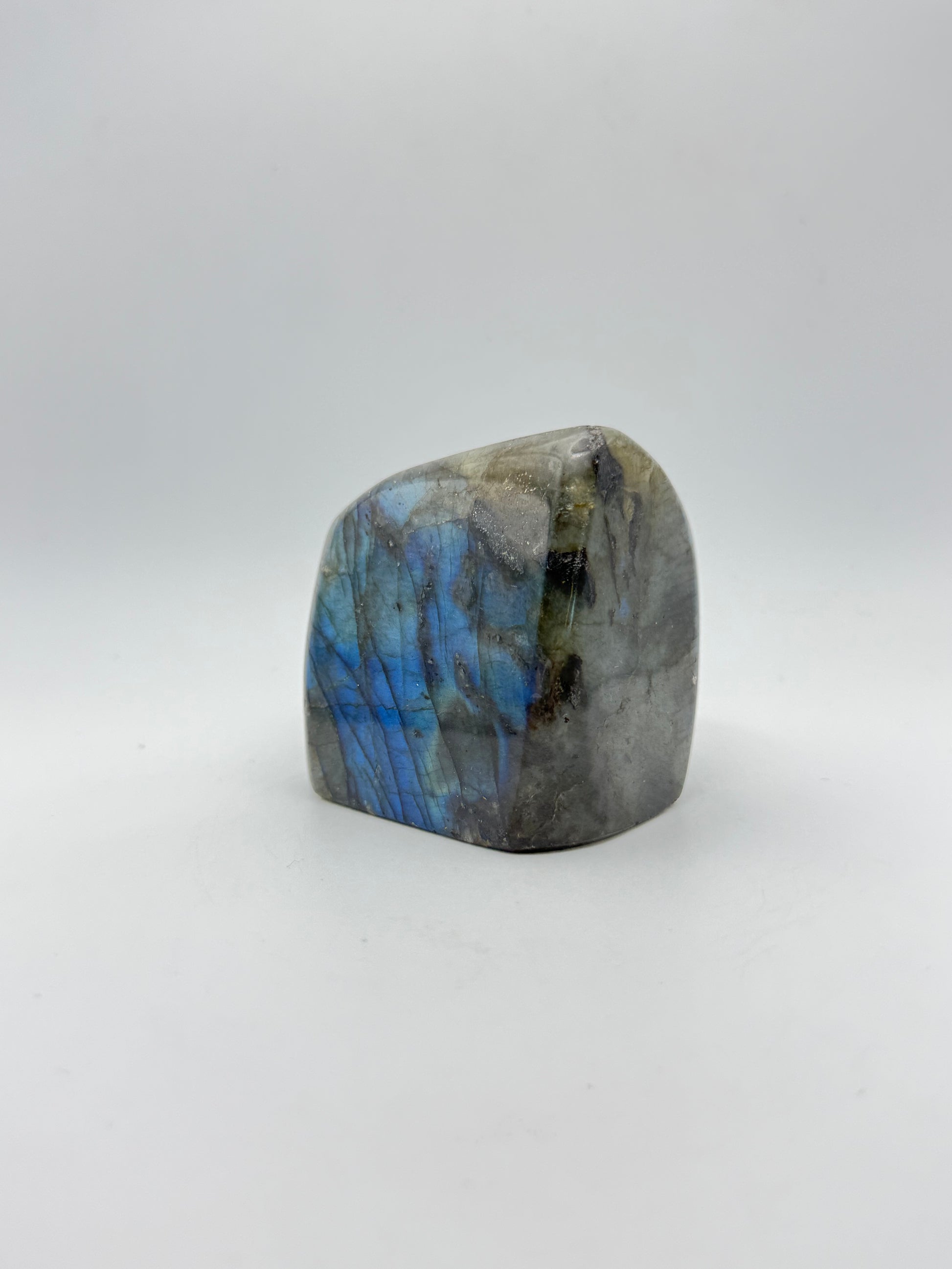 Polished labradorite free form.
