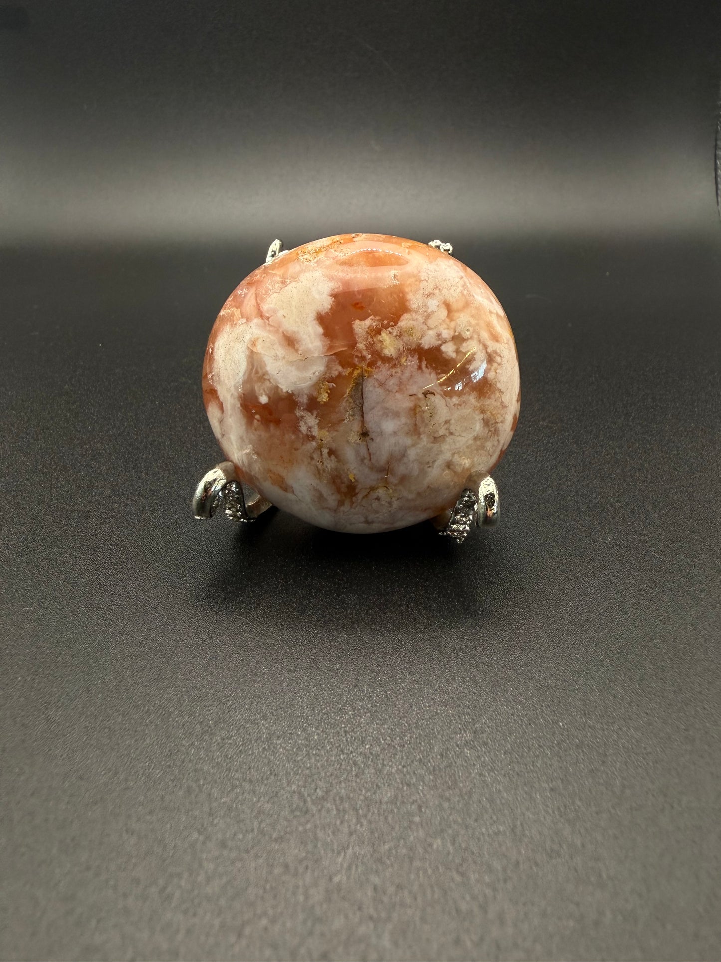 Flower agate polished crystal palm stone.