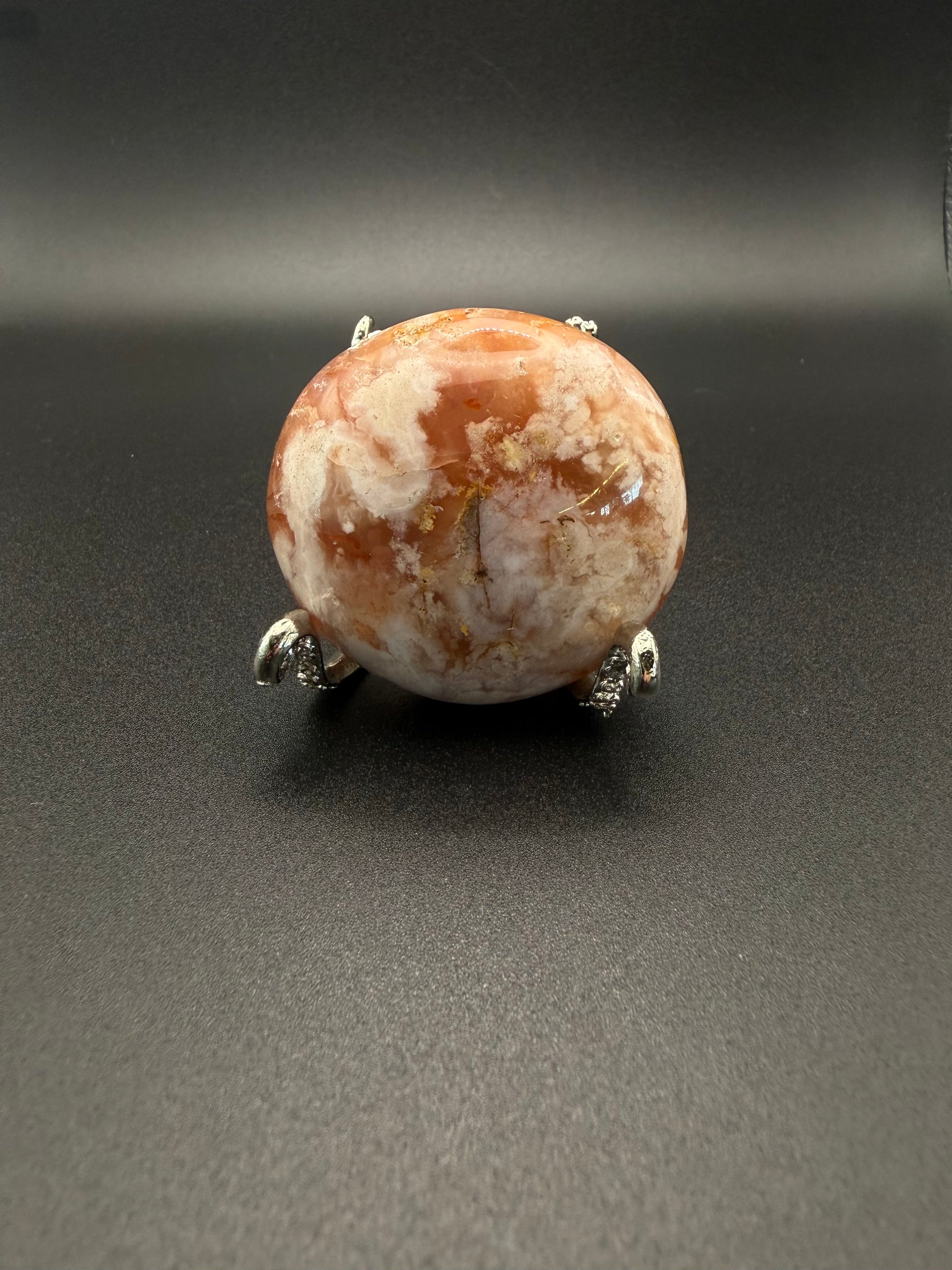 Flower agate polished crystal palm stone.