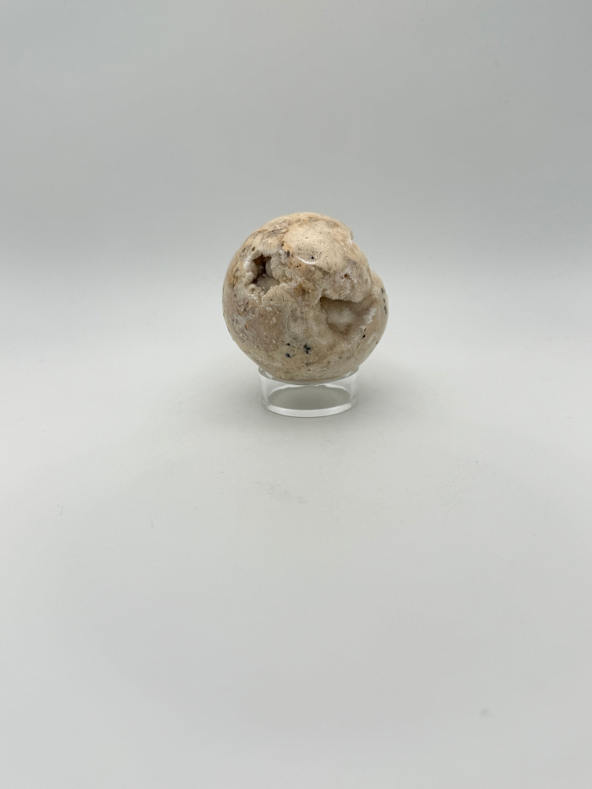 Sphere shaped calcite crystal with Druze.