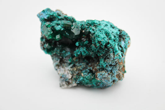 Raw dioptase specimen