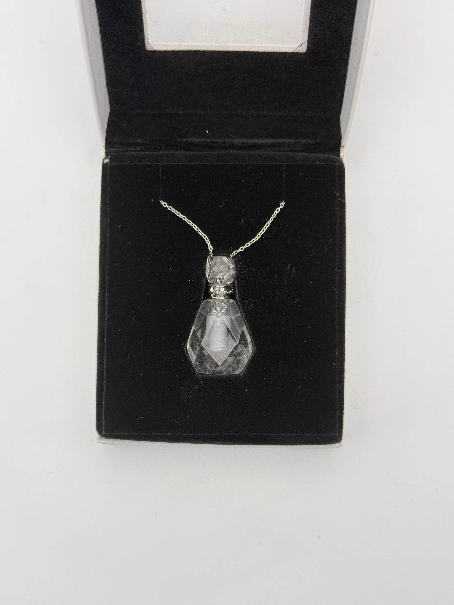 Aromatherapy Necklace -Clear Quartz