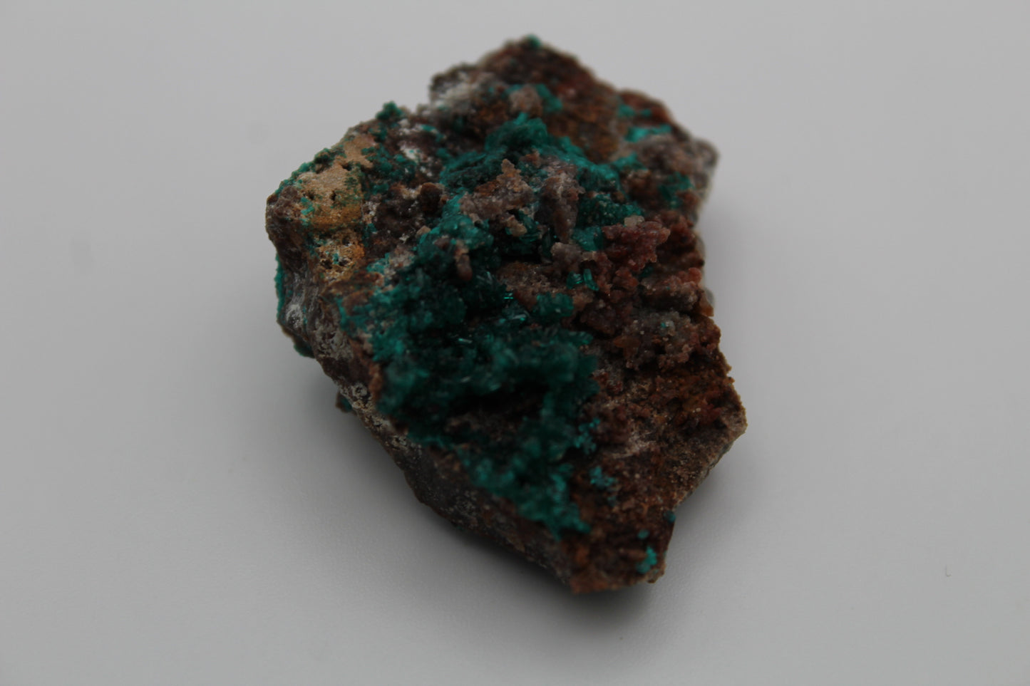 Raw dioptase specimen