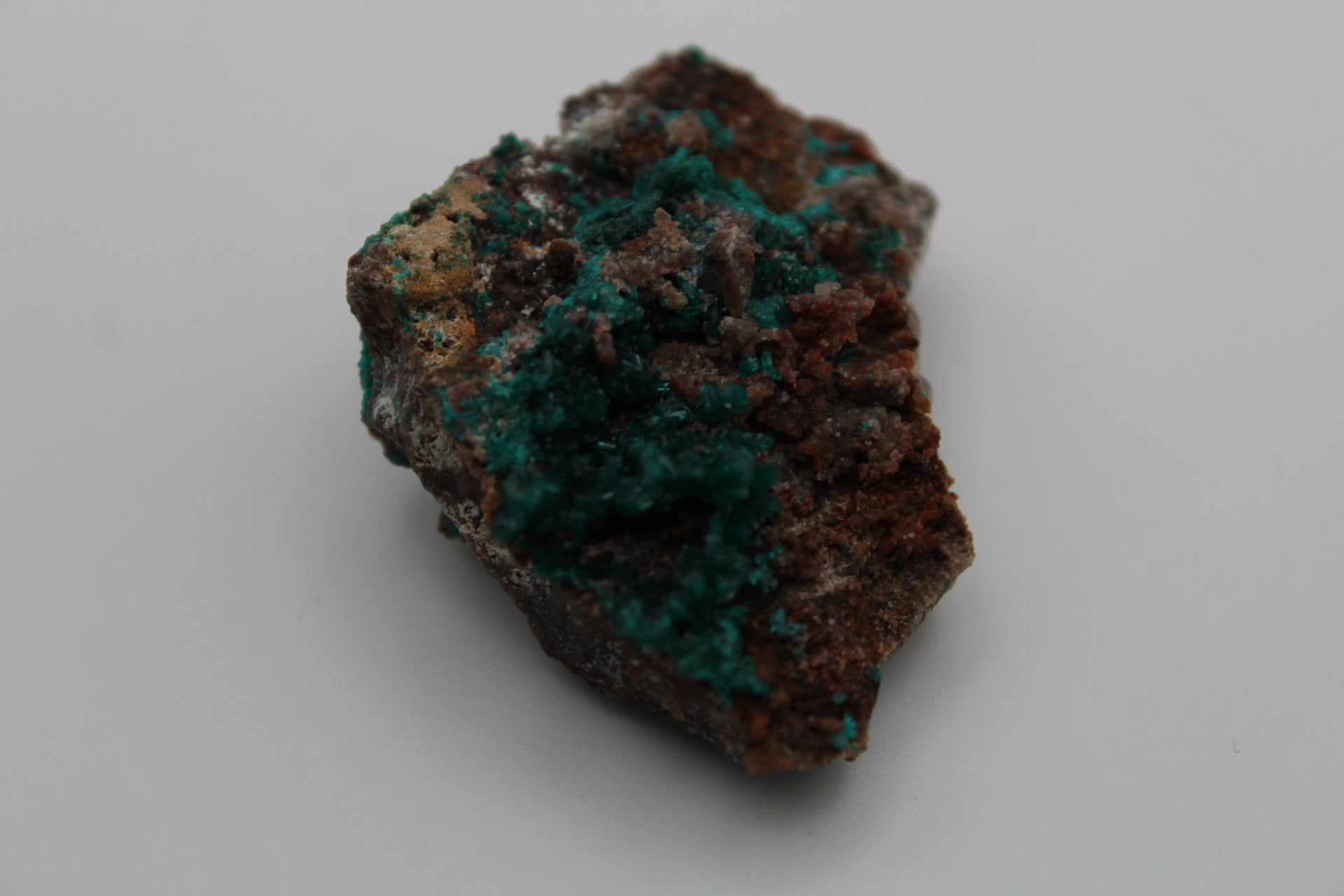 Raw dioptase specimen