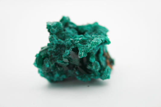Raw dioptase specimen