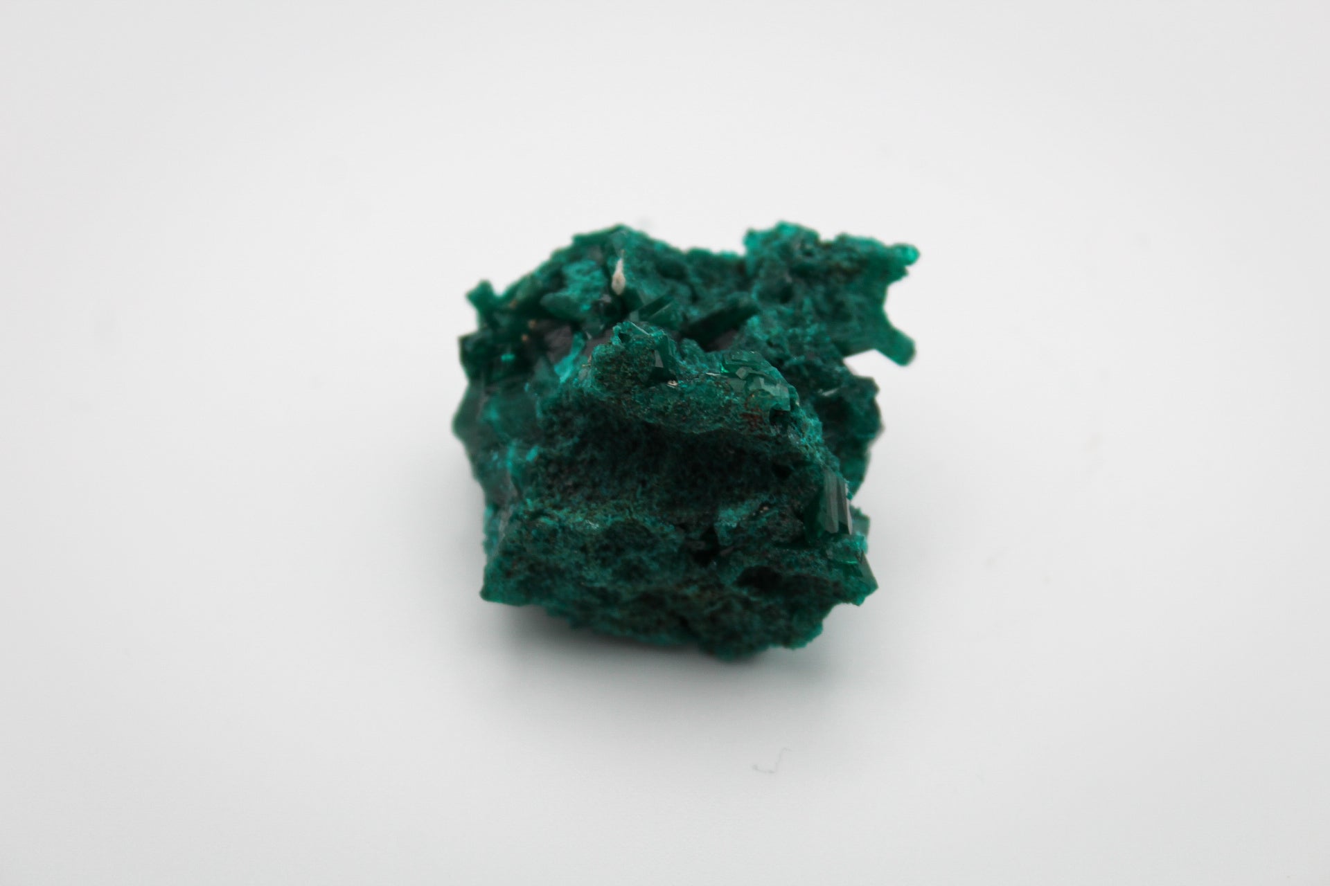 Raw dioptase specimen