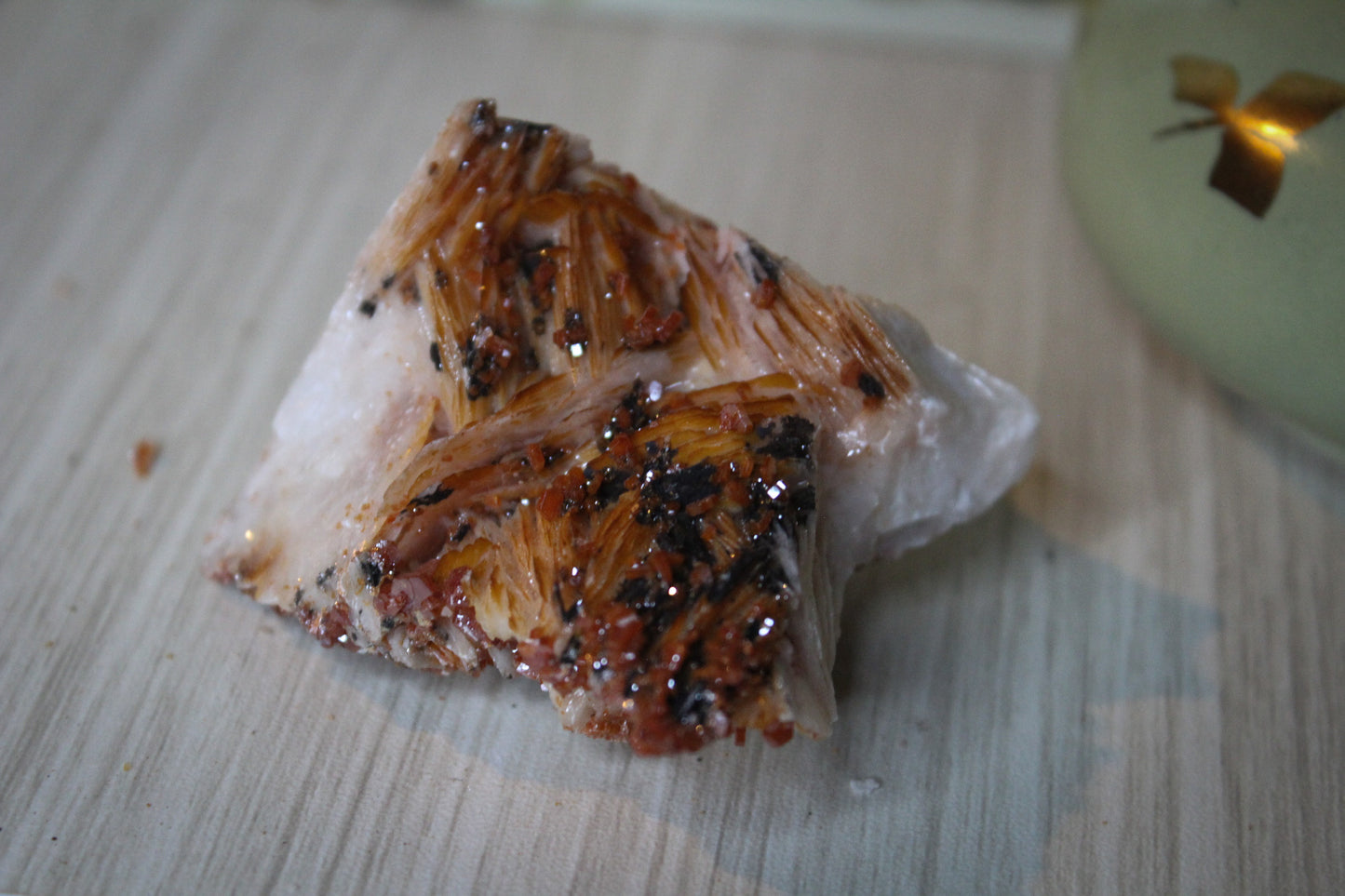 Vanadinite 16b