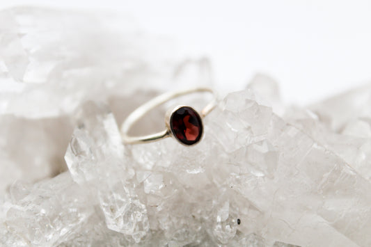 Garnet Ring Oval