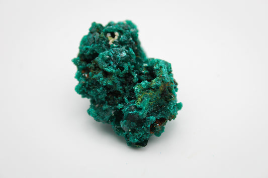 Raw dioptase specimen