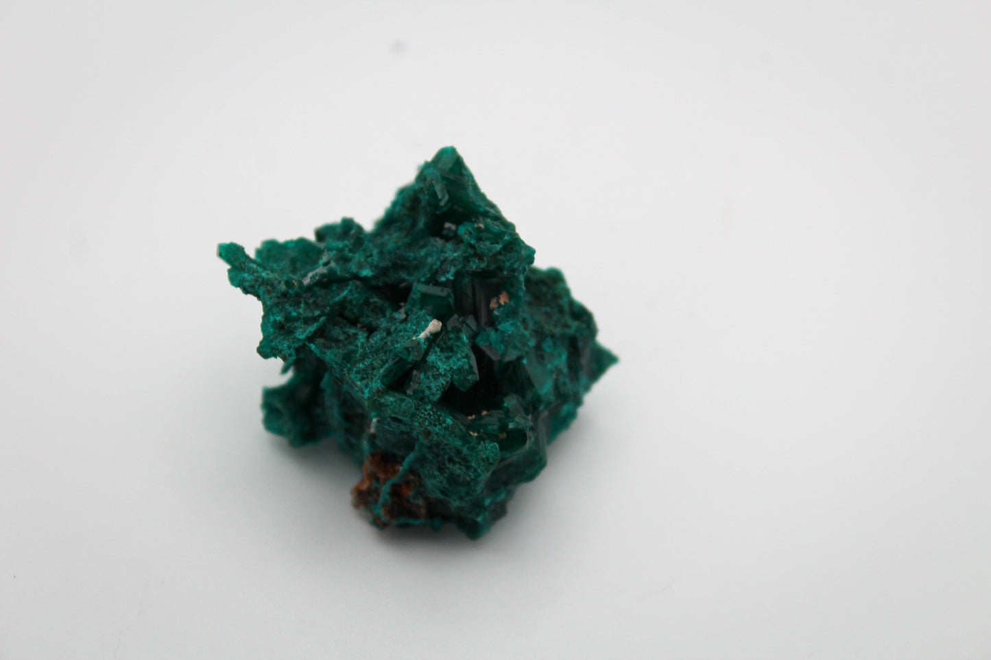 Raw dioptase specimen