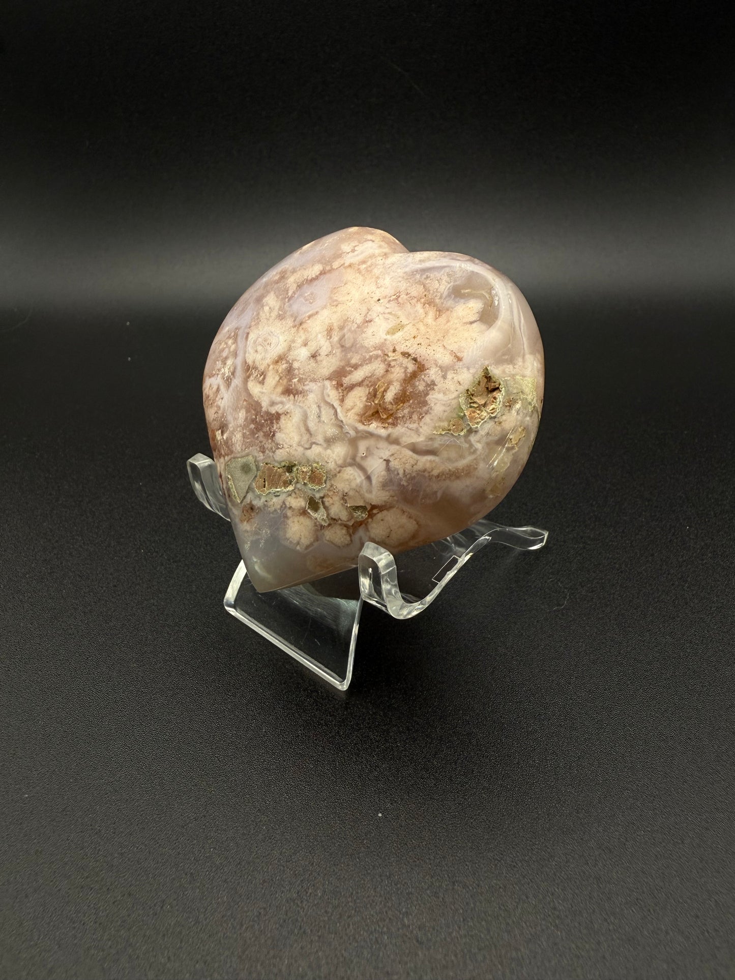 Heart-Shaped Flower agate polished crystal.
