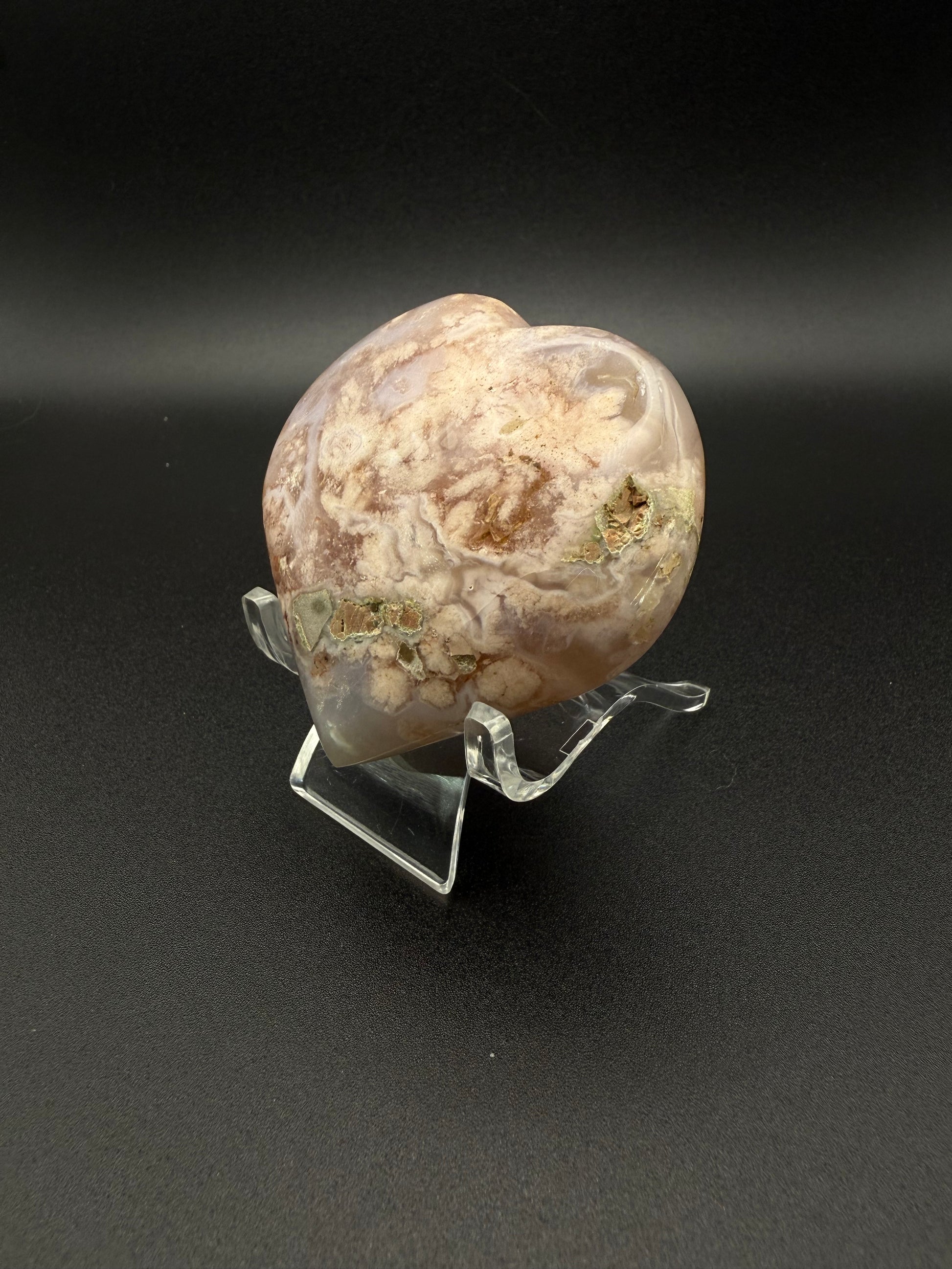 Heart-Shaped Flower agate polished crystal.
