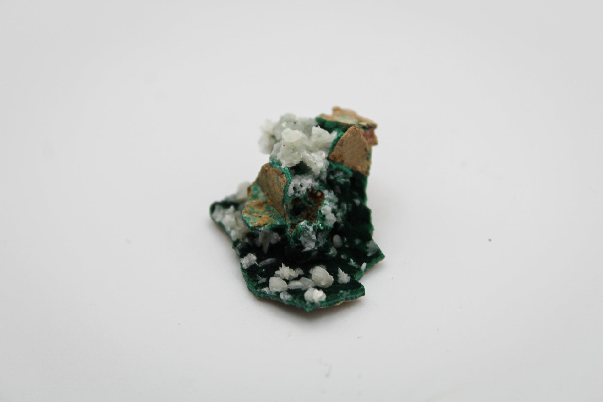Raw velvet malachite specimen