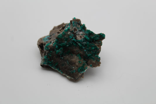 Raw dioptase specimen