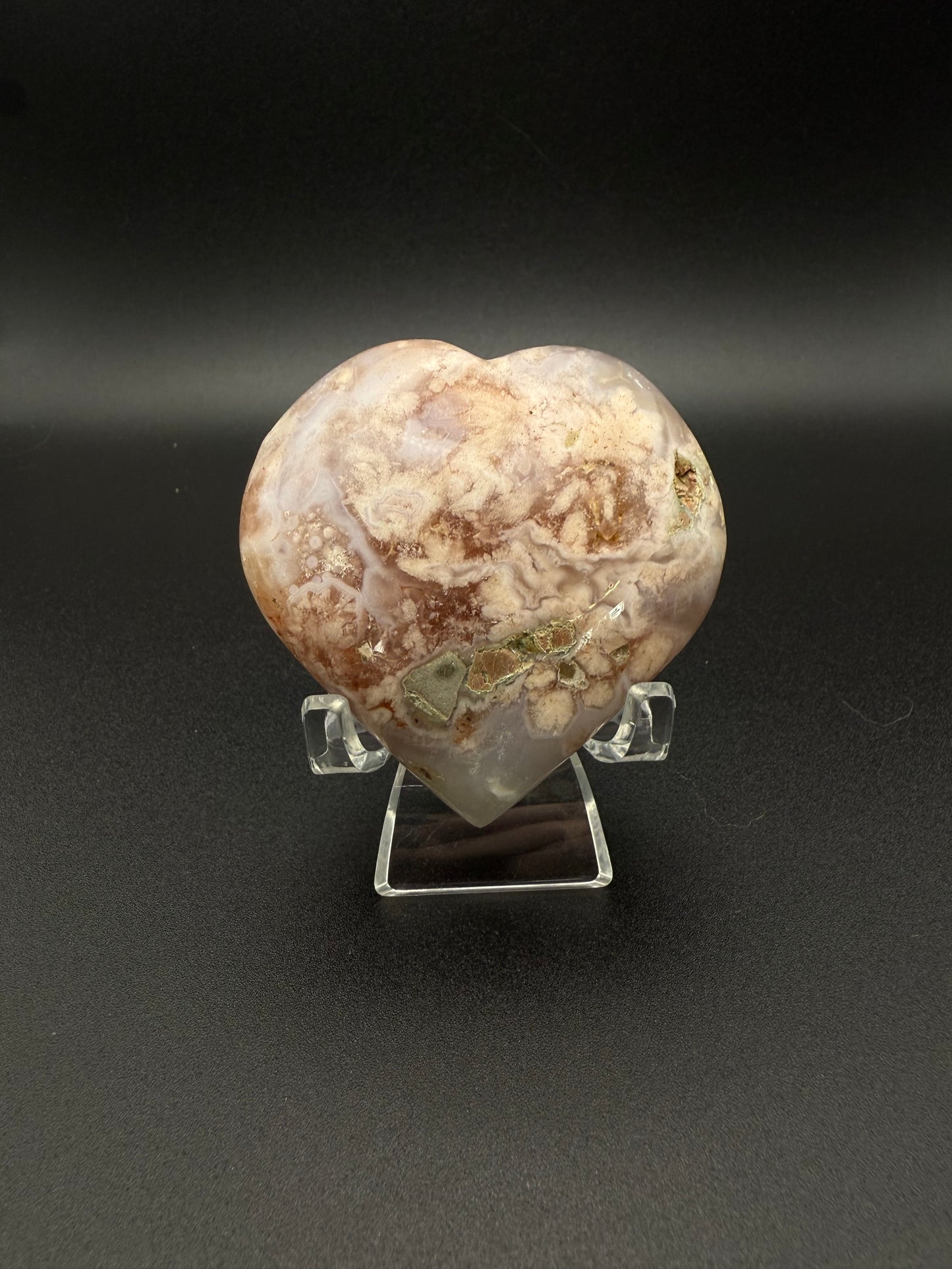 Heart-Shaped Flower agate polished crystal.
