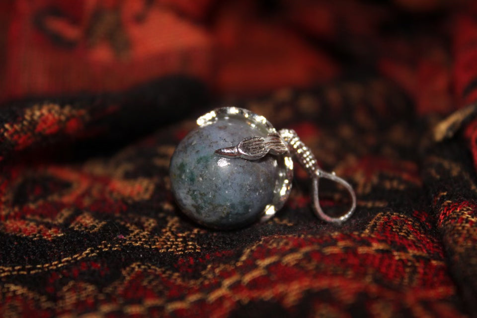 Moss agate pendant